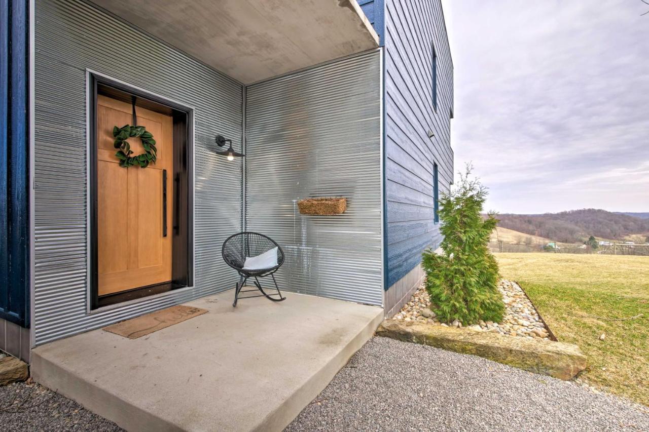 Luxe Amish Country Apartment With Rooftop Terrace! ミラーズバーグ エクステリア 写真