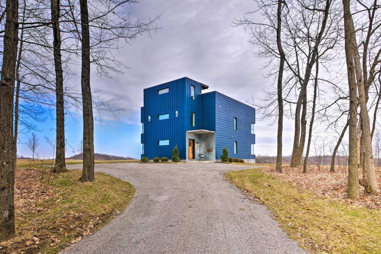 Luxe Amish Country Apartment With Rooftop Terrace! ミラーズバーグ エクステリア 写真